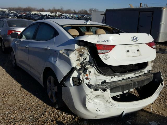 5NPDH4AE7DH206758 - 2013 HYUNDAI ELANTRA GL WHITE photo 3