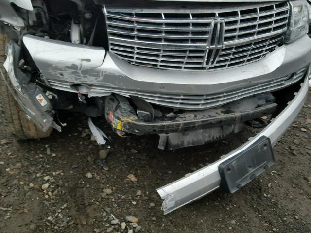 5LMJJ2J58AEJ08905 - 2010 LINCOLN NAVIGATOR 银色 照片 9