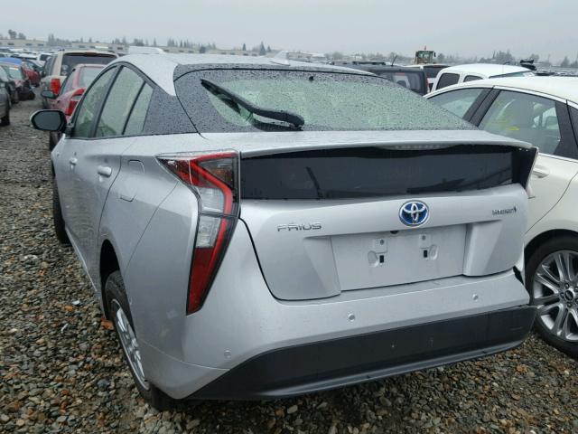 JTDKARFU6H3543139 - 2017 TOYOTA PRIUS SILVER photo 3