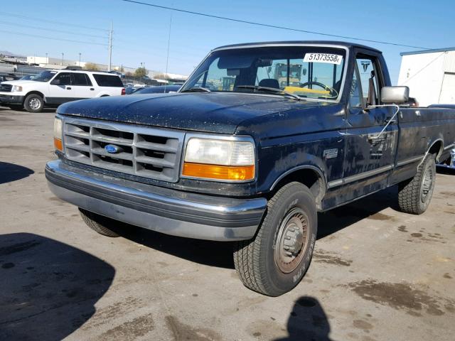 1FTHF25H0PLA88794 - 1993 FORD F250 GREEN photo 2