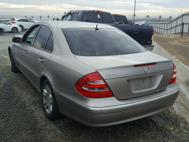 WDBUF65J64A491404 - 2004 MERCEDES-BENZ E 320 SILVER photo 3