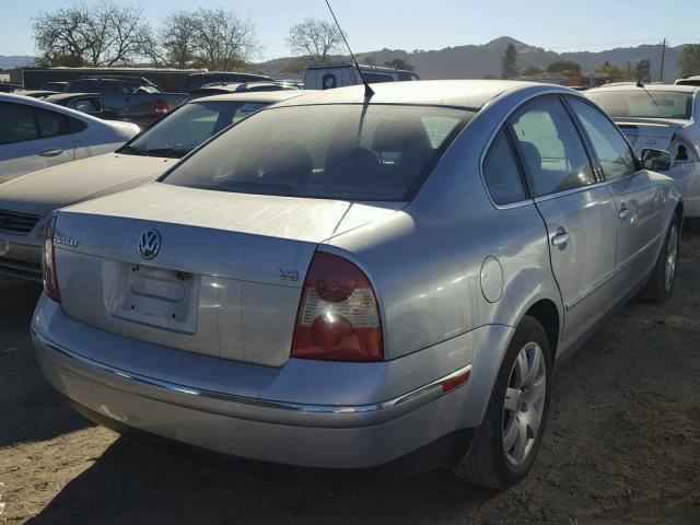 WVWRH63B82P433222 - 2002 VOLKSWAGEN PASSAT GLX SILVER photo 4