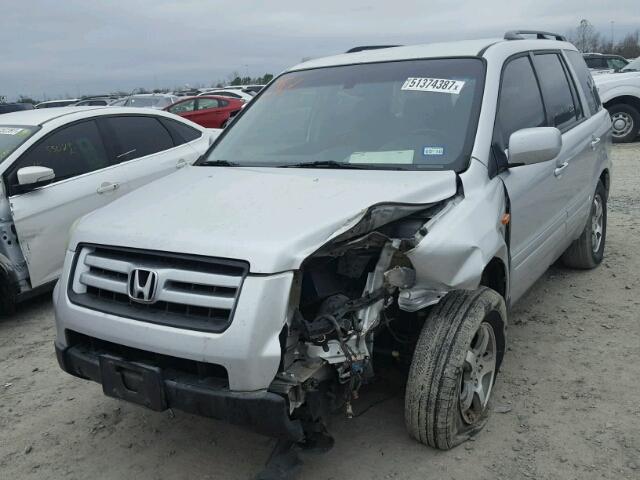 5FNYF28486B021550 - 2006 HONDA PILOT EX SILVER photo 2