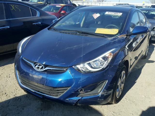 5NPDH4AE8GH761903 - 2016 HYUNDAI ELANTRA SE BLUE photo 2