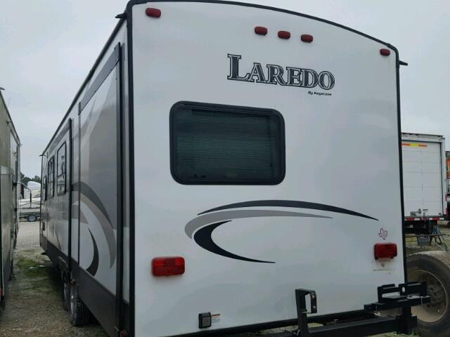 4YDT30324FK601827 - 2015 KEYSTONE LAREDO WHITE photo 3