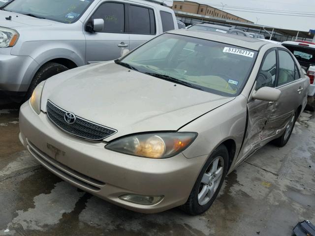 4T1BF30KX3U548591 - 2003 TOYOTA CAMRY LE GOLD photo 2