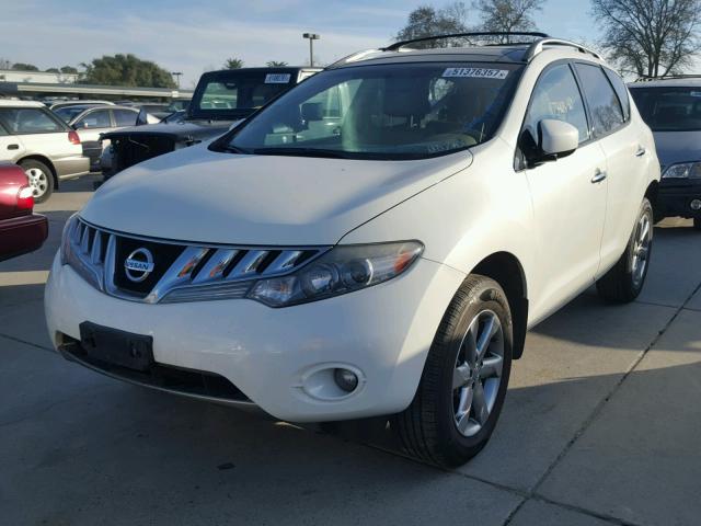 JN8AZ1MU0AW013010 - 2010 NISSAN MURANO S WHITE photo 2