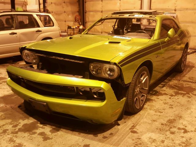 2B3CJ5DT3BH613063 - 2011 DODGE CHALLENGER GREEN photo 2