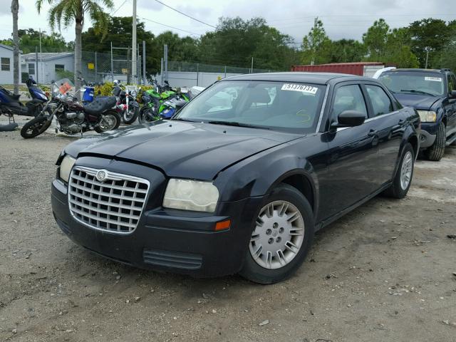 2C3KA43R97H805528 - 2007 CHRYSLER 300 GRAY photo 2