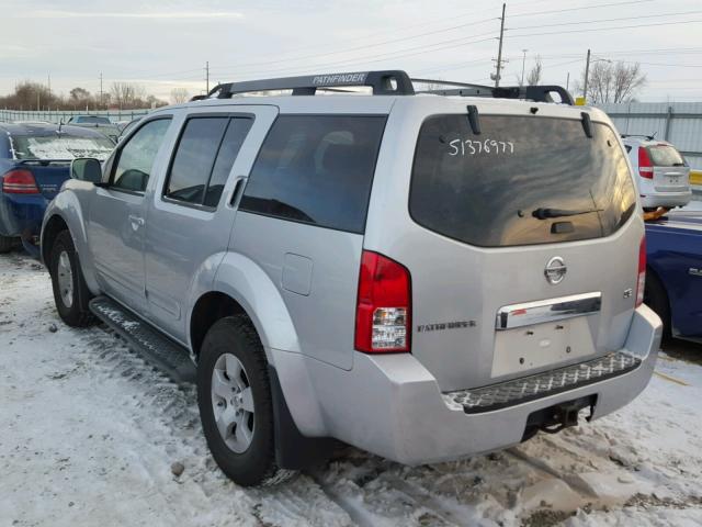 5N1AR18W47C623988 - 2007 NISSAN PATHFINDER SILVER photo 3