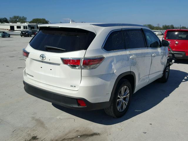 5TDKKRFH7FS092900 - 2015 TOYOTA HIGHLANDER WHITE photo 4