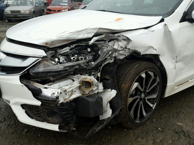 19UDE2F82GA021997 - 2016 ACURA ILX PREMIU WHITE photo 9