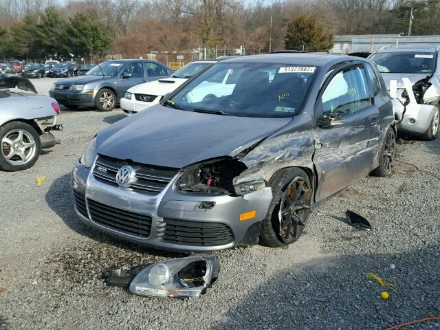 WVWKC71K58W016938 - 2008 VOLKSWAGEN R32 GRAY photo 2