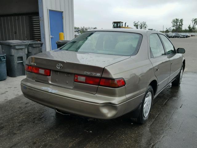 4T1BG22K9WU210494 - 1998 TOYOTA CAMRY CE GOLD photo 4