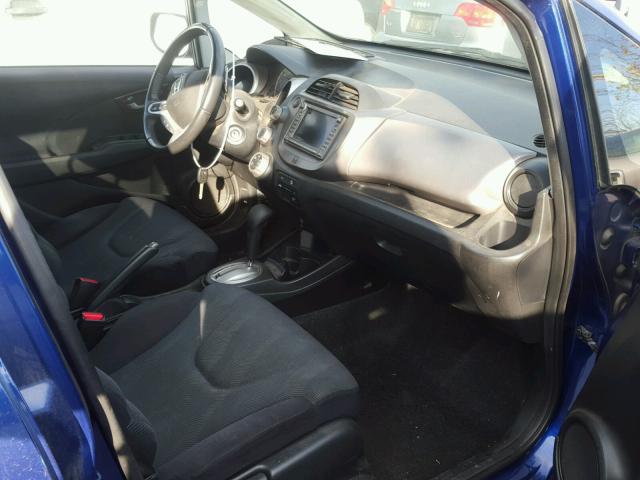 JHMGE8H65AS008171 - 2010 HONDA FIT SPORT BLUE photo 5