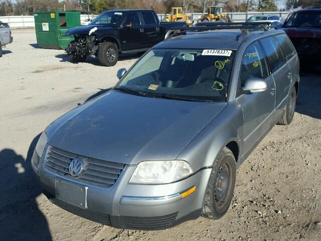 WVWND63B05E046383 - 2005 VOLKSWAGEN PASSAT GL GRAY photo 2