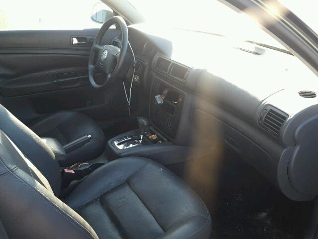 WVWND63B05E046383 - 2005 VOLKSWAGEN PASSAT GL GRAY photo 5