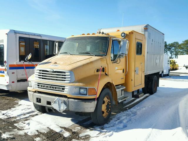 2FZACGDC04AM45425 - 2004 STERLING TRUCK ACTERRA YELLOW photo 2