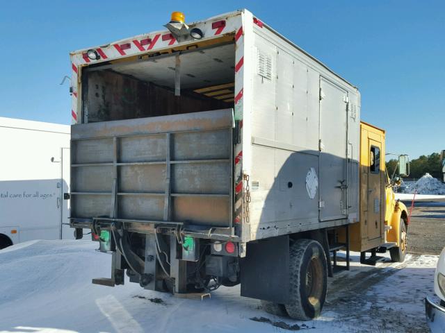 2FZACGDC04AM45425 - 2004 STERLING TRUCK ACTERRA YELLOW photo 4