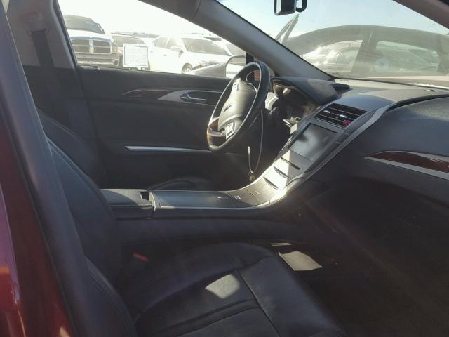 3LN6L2GK6GR630728 - 2016 LINCOLN MKZ BURGUNDY photo 5