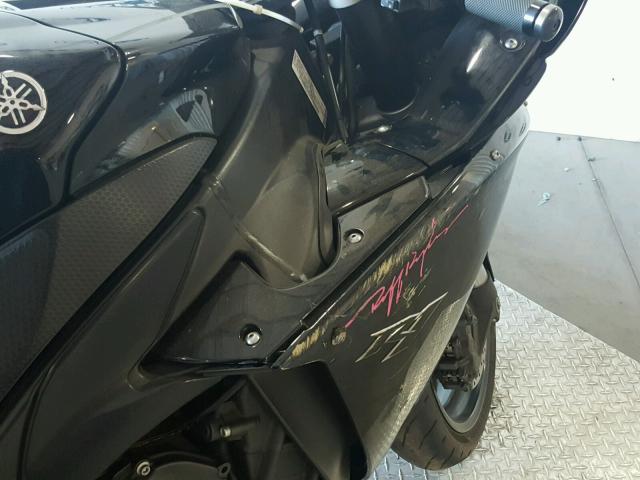 JYARN23Y8BA002268 - 2011 YAMAHA YZFR1 C BLACK photo 9