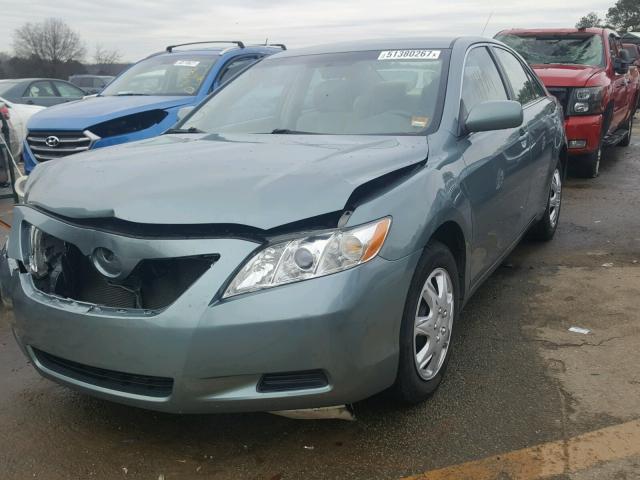 4T1BE46K17U555693 - 2007 TOYOTA CAMRY NEW GREEN photo 2