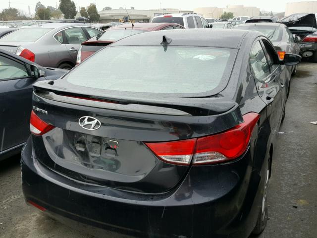 5NPDH4AE8DH330831 - 2013 HYUNDAI ELANTRA GL BLACK photo 4