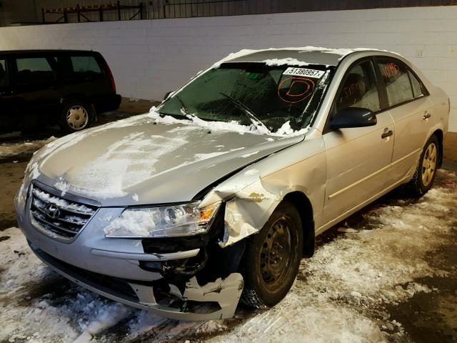 5NPET4AC1AH647332 - 2010 HYUNDAI SONATA GLS SILVER photo 2