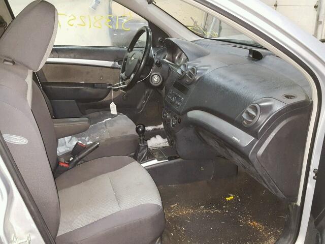 KL1TD6DE0AB103331 - 2010 CHEVROLET AVEO LS GRAY photo 5
