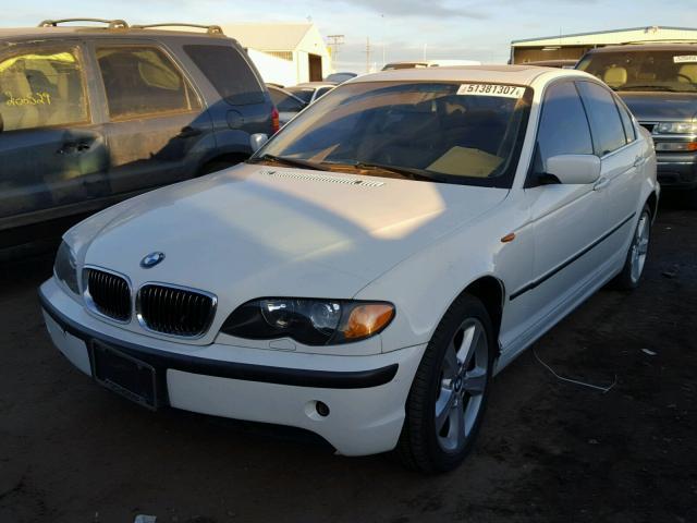 WBAEW53415PN39402 - 2005 BMW 330 XI WHITE photo 2