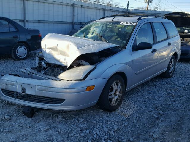 1FAHP36P9YW216271 - 2000 FORD FOCUS SE SILVER photo 2