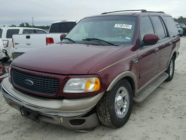 1FMRU176XYLC22918 - 2000 FORD EXPEDITION MAROON photo 2