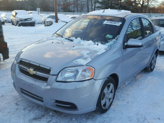 KL1TD5DE3AB120604 - 2010 CHEVROLET AVEO LS SILVER photo 2