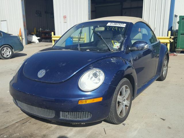 3VWRF31Y06M327660 - 2006 VOLKSWAGEN NEW BEETLE BLUE photo 2