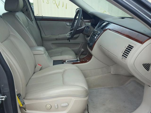 1G6KD57Y66U200794 - 2006 CADILLAC DTS BEIGE photo 5