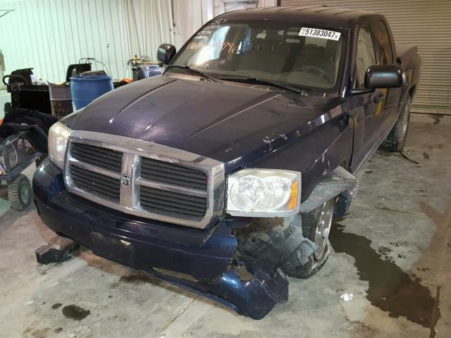 1D7HW48N76S674996 - 2006 DODGE DAKOTA QUA BLUE photo 2