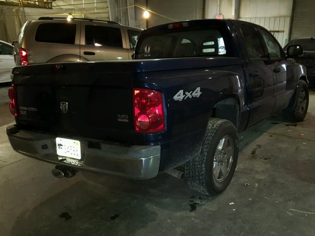 1D7HW48N76S674996 - 2006 DODGE DAKOTA QUA BLUE photo 4