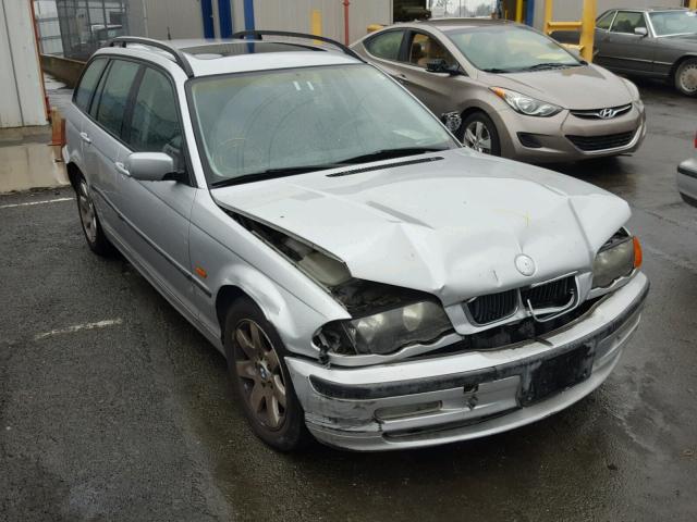 WBAAR3342YJM01725 - 2000 BMW 323 IT SILVER photo 1