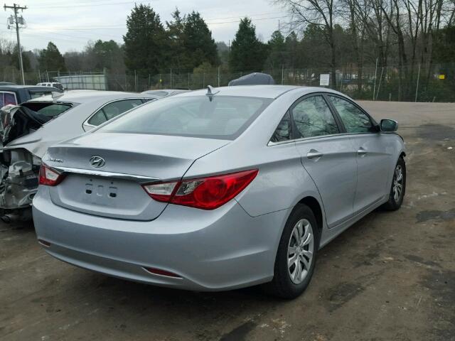 5NPEB4AC1BH055210 - 2011 HYUNDAI SONATA GLS SILVER photo 4