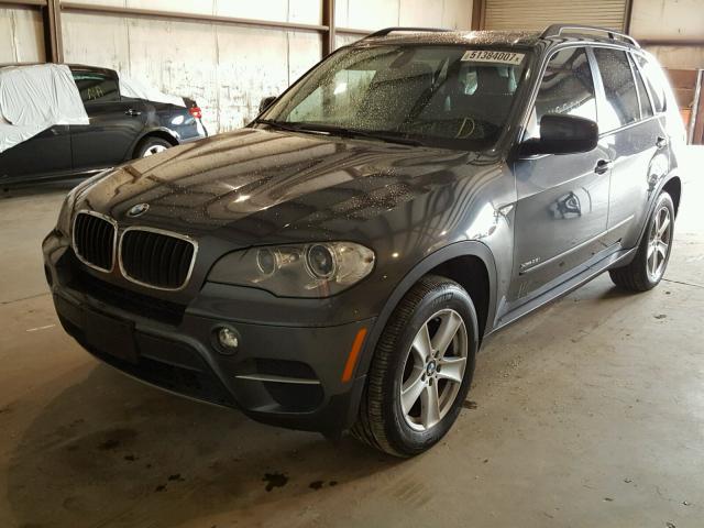 5UXZV4C58D0B16027 - 2013 BMW X5 XDRIVE3 GRAY photo 2