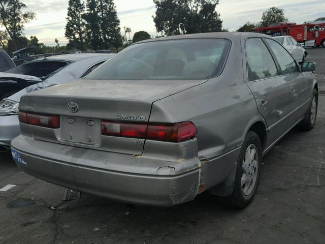 JT2BF22K8W0134130 - 1998 TOYOTA CAMRY CE TAN photo 4