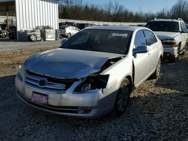 4T1BK36BX7U200394 - 2007 TOYOTA AVALON XL SILVER photo 2