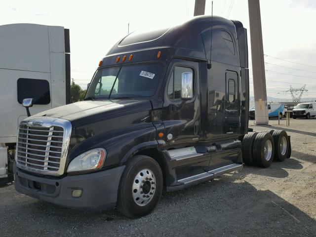 1FUJGLDR8CSBE2915 - 2012 FREIGHTLINER CASCADIA 1 BLACK photo 2