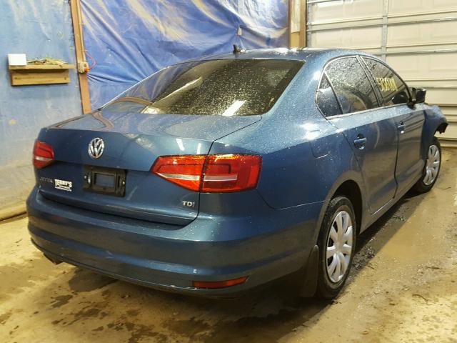 3VWLA7AJ1FM301552 - 2015 VOLKSWAGEN JETTA TDI BLUE photo 4