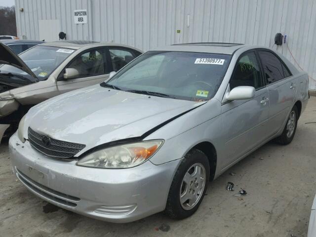 4T1BF32KX3U057709 - 2003 TOYOTA CAMRY LE SILVER photo 2