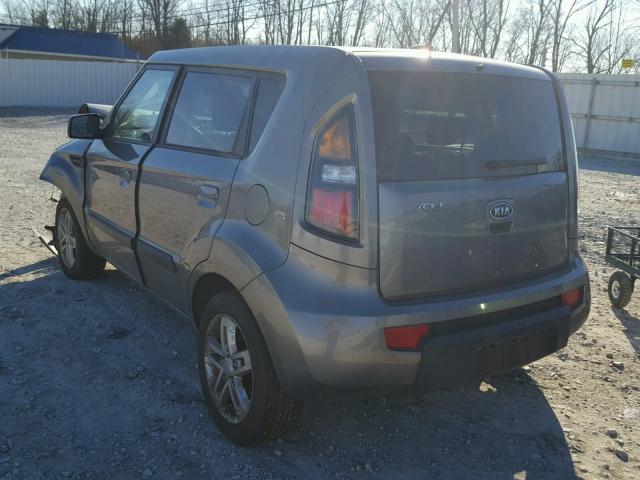 KNDJT2A29A7143352 - 2010 KIA SOUL + GRAY photo 3