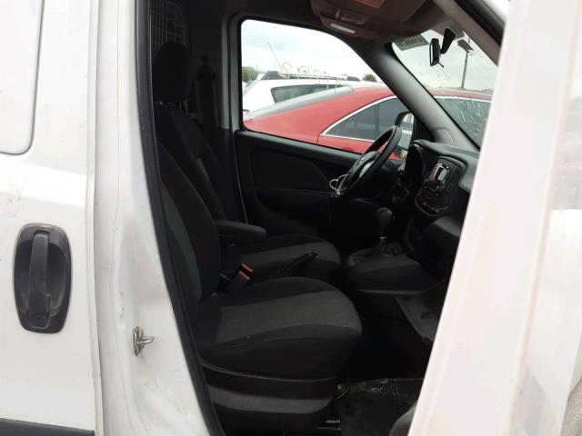 ZFBERFAT2G6B38417 - 2016 RAM PROMASTER 白色 照片 5