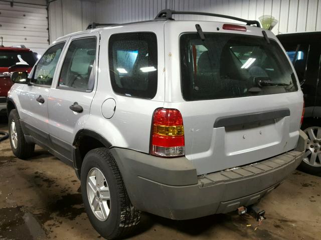 1FMYU92Z55KE24157 - 2005 FORD ESCAPE XLS SILVER photo 3