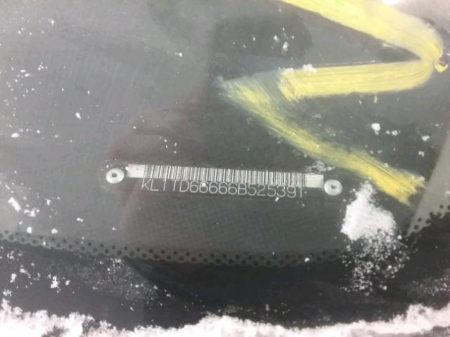 KL1TD66666B525391 - 2006 CHEVROLET AVEO BASE YELLOW photo 10