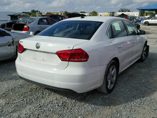 1VWBP7A31DC034472 - 2013 VOLKSWAGEN PASSAT SE WHITE photo 4